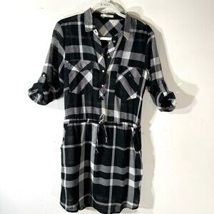 Grifflin Paris Shirt Dress Black Plaid Linen Blend